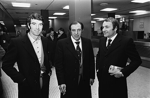 Carlo Parola al centro, fra Dino Zoff e José Altafini
