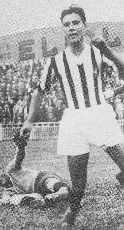Felice Placido Borel in campo con la Juventus negli anni Trenta