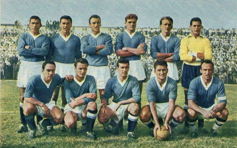 Una formazione del Napoli nella stagione 1955/56