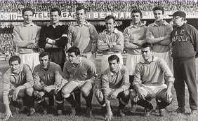 Una formazione del Napoli nella stagione 1960/61