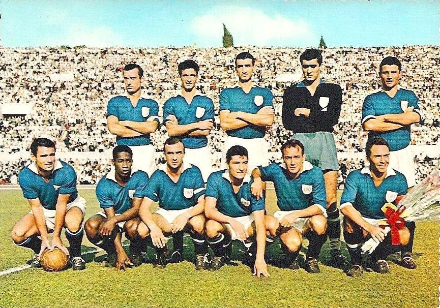 Una formazione del Napoli nella stagione 1962/63