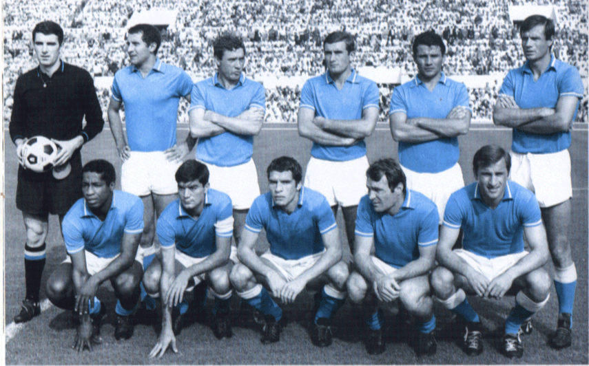 Una formazione del Napoli nella stagione 1967/68
