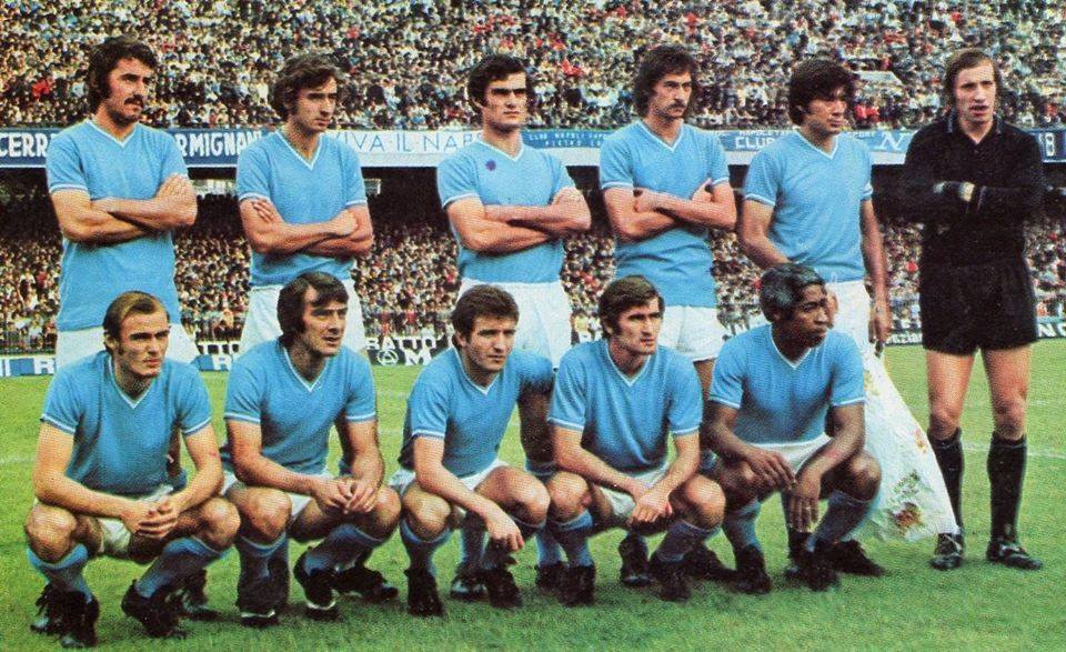Una formazione del Napoli nella stagione 1973/74