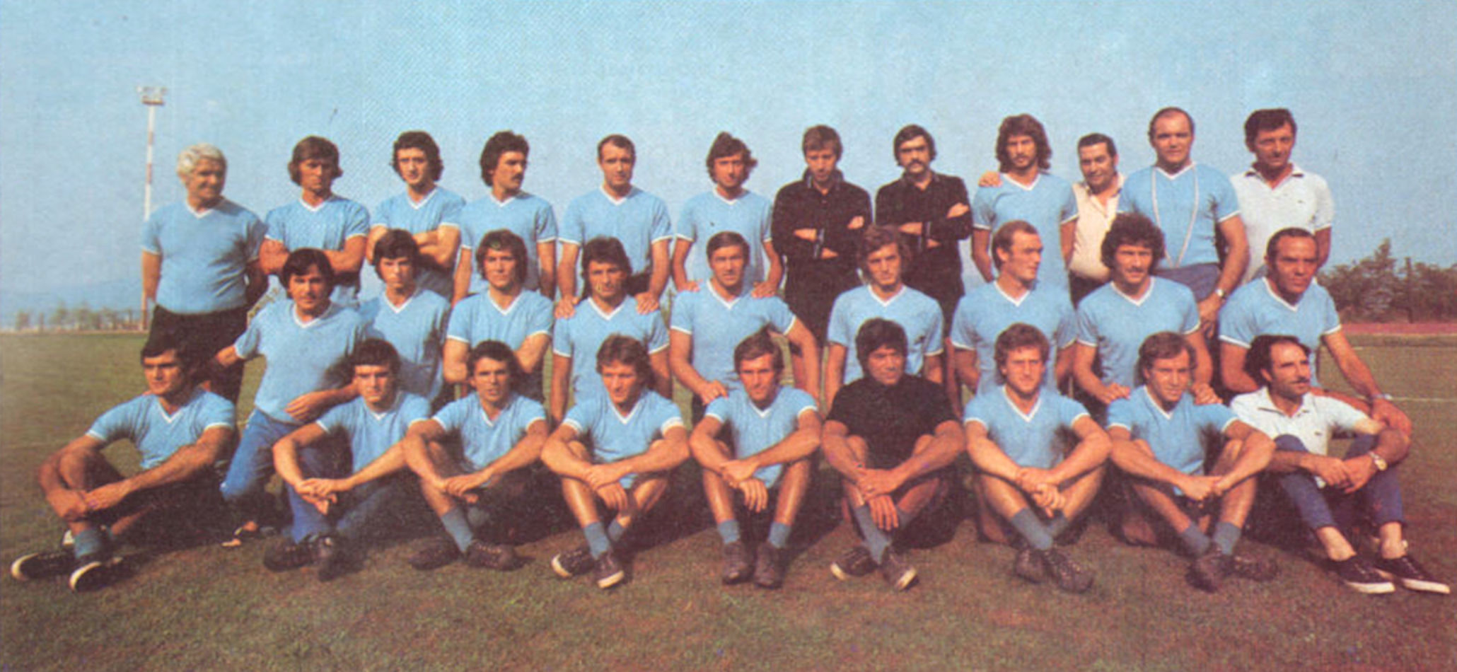 Una formazione del Napoli nella stagione 1975/76